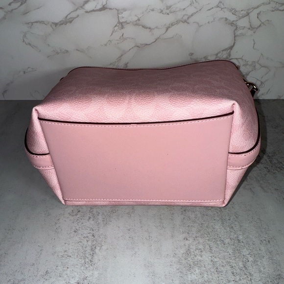 Coach Powder Pink City Bucket Bag In Signature Canvas NWT - Picture 6 of 11